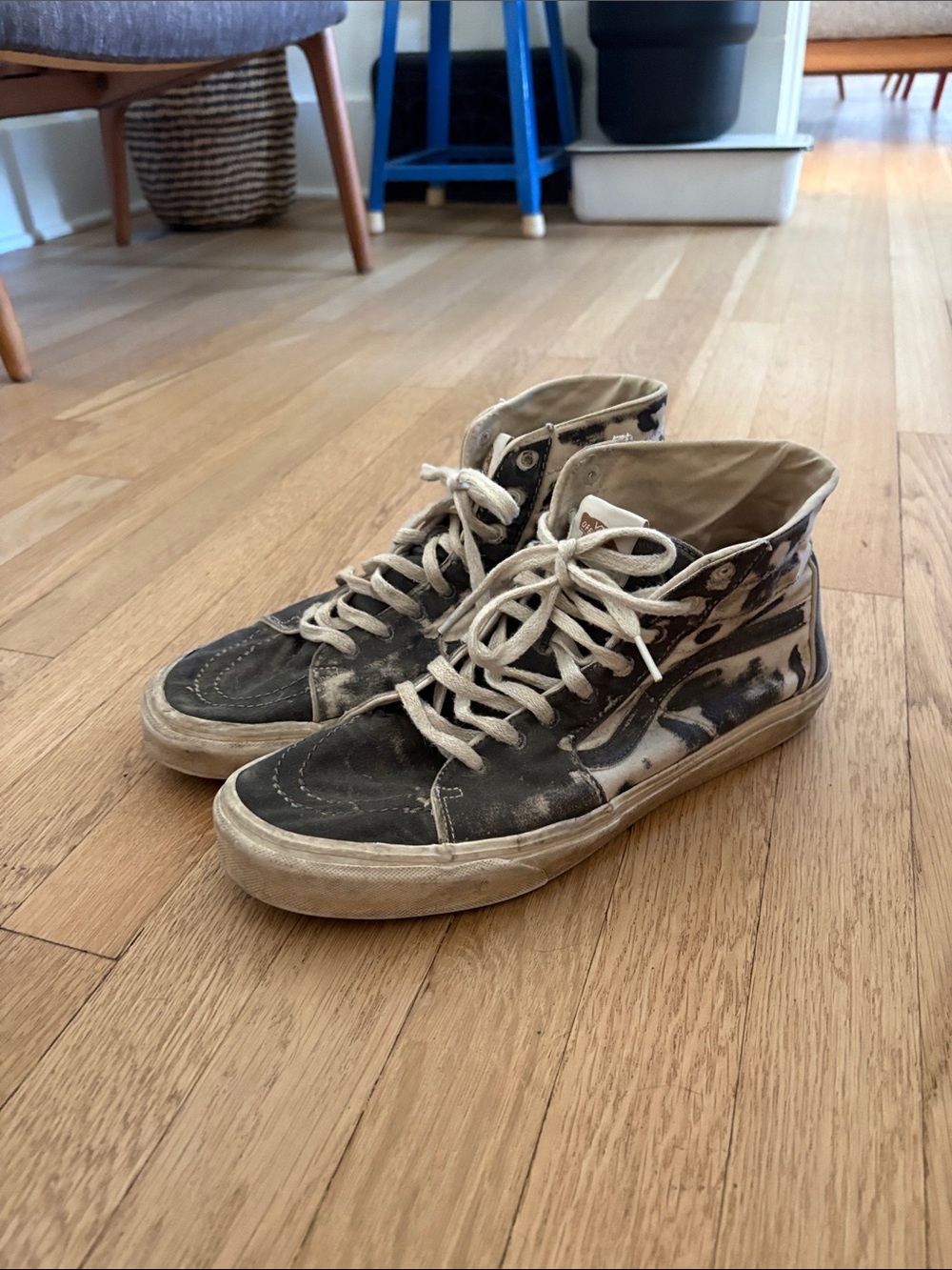 Vans Bleach Distressed Sk8-Hi